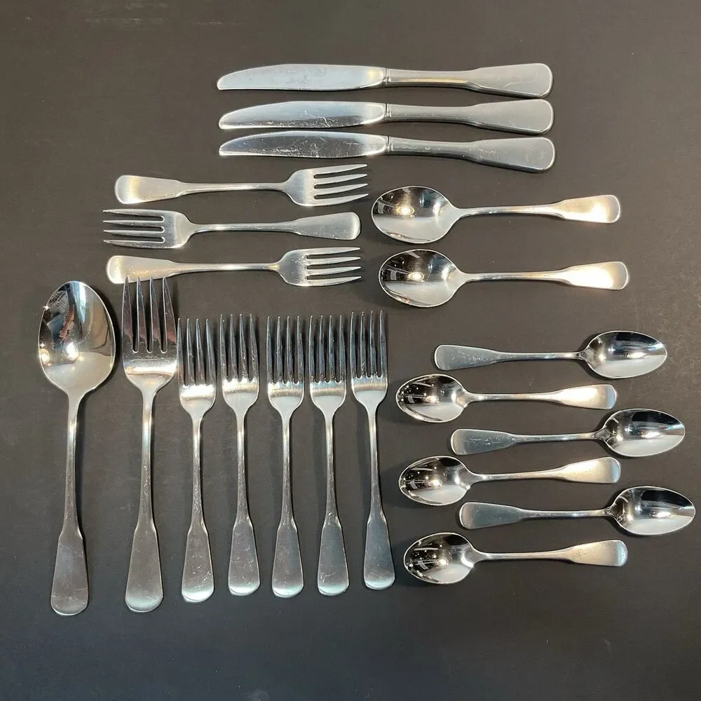 22 Pcs ONEIDA USA Stainless Flatware MINUTE MAN COLONIAL BOSTON Satin
